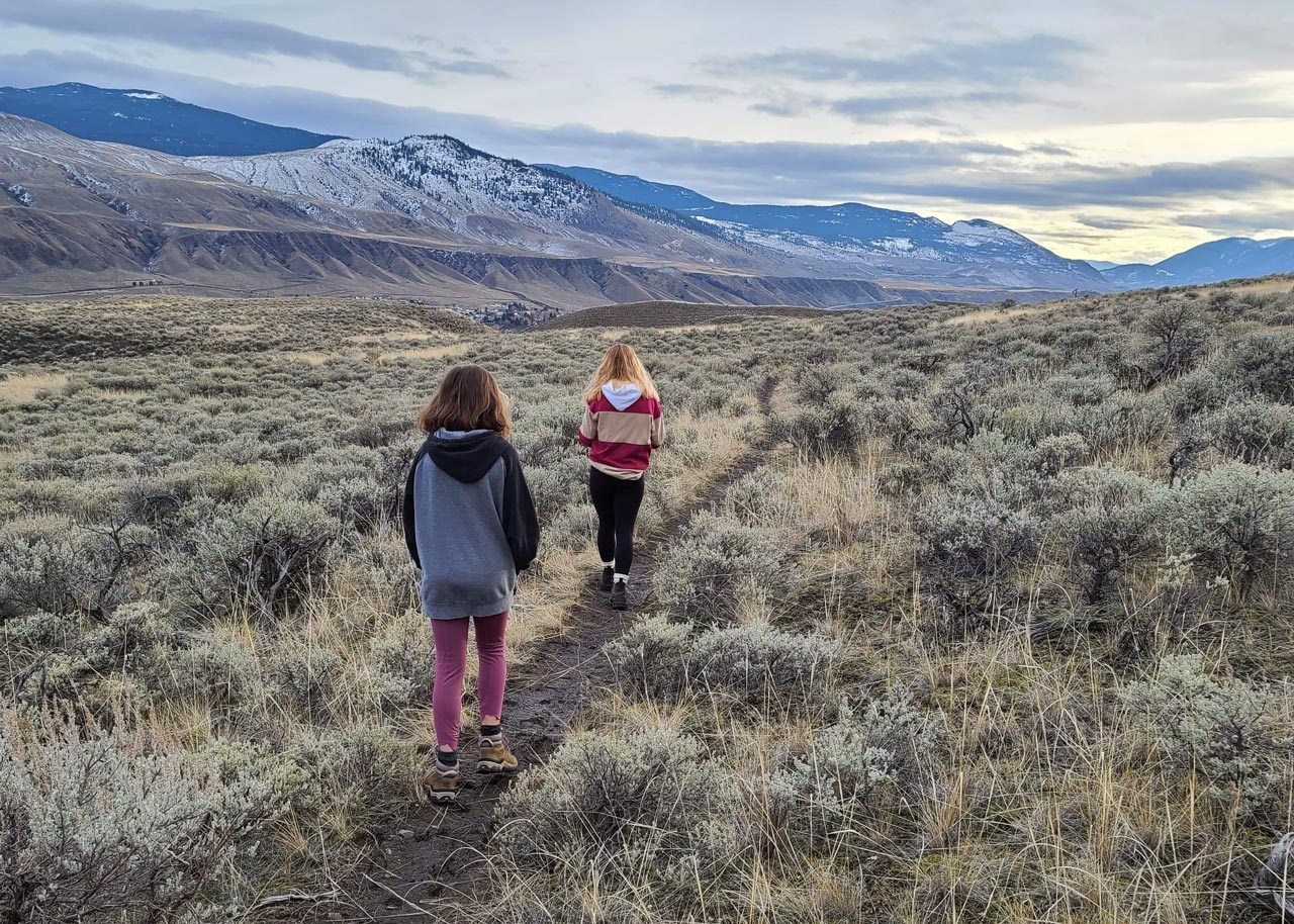 Hiking-Photo-Credit-Stefanie-Murphy